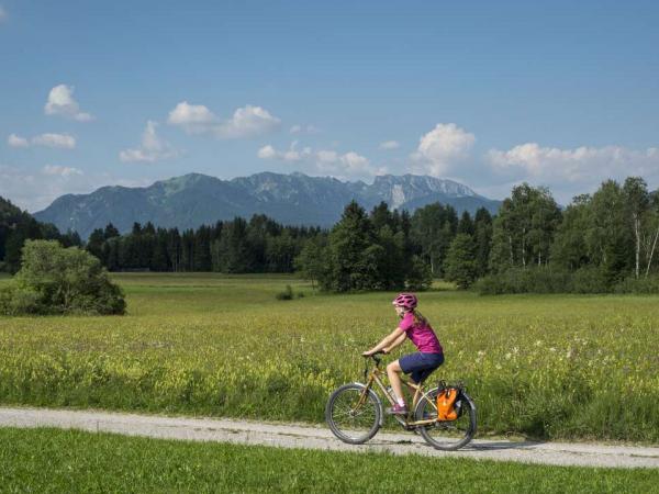 Radfahrer zwischen Gaisach und Marienstein