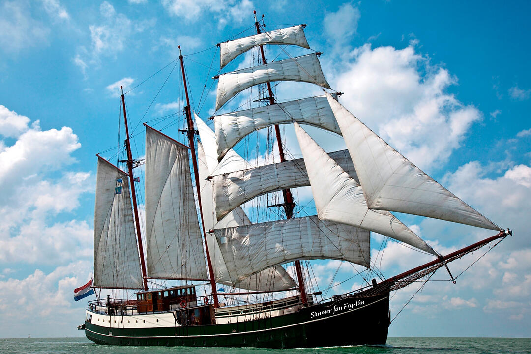 Ship Details Simmer Fan Fryslan