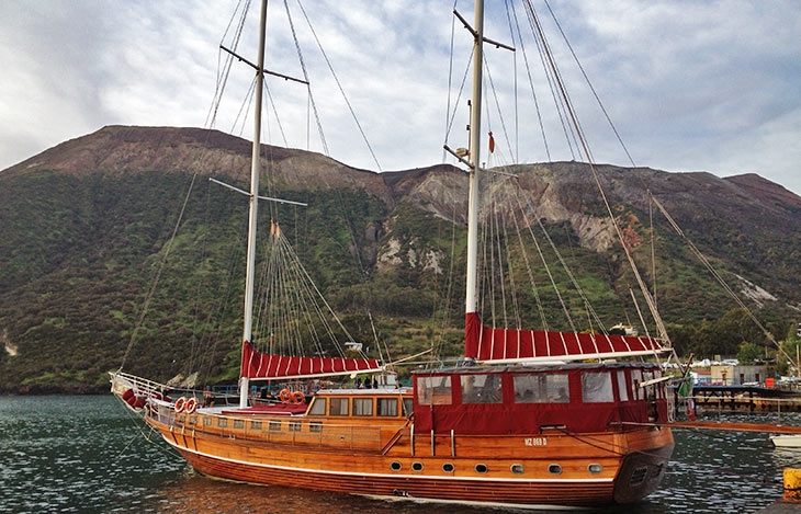 Sundial Ship details