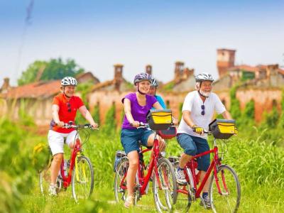 Radfahrer in Santhia - Piemont Sternfahrt