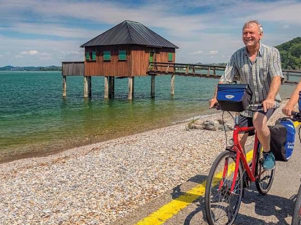 Bregenz - Bodensee-Badehaus - Radfahrer