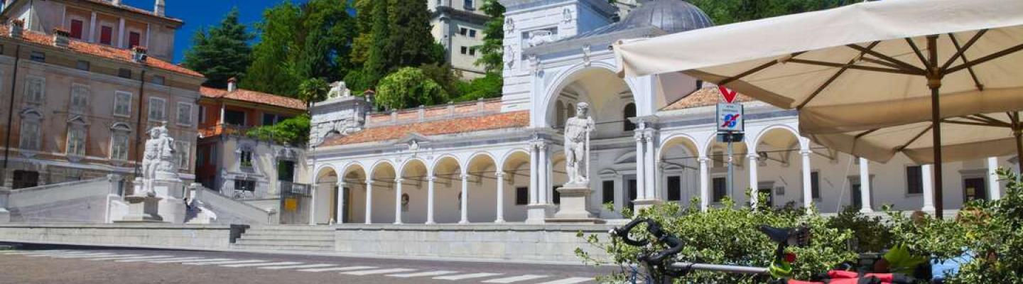 Udine / Piazza Liberta | © Adobestock97386802saccobent