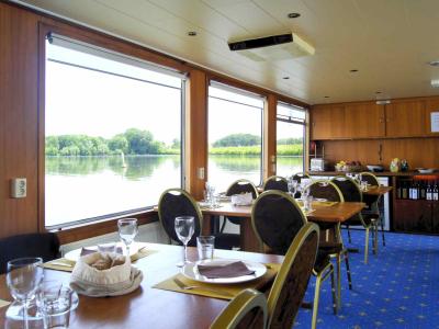 Restaurant - barge vita pugna