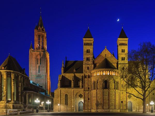 Maastricht bei Nacht