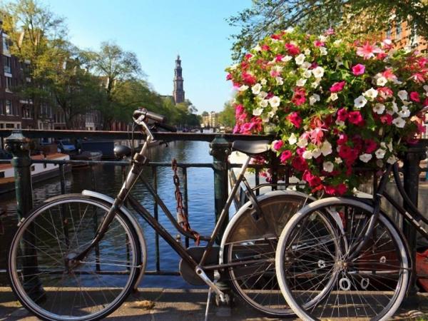 Amsterdam Rad Grachtenbruecke