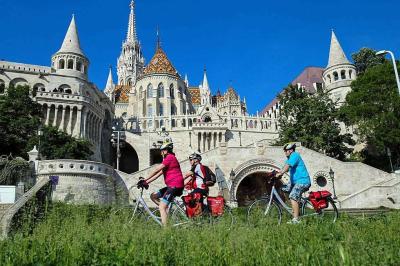 Radfahrer in Budapest / Fischerbastei