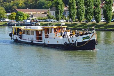 Schiff Miro