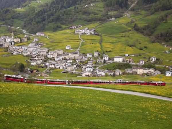 Rhaetische Bahn: Bernina Express- Valposchiavo