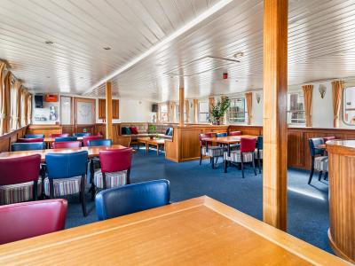 Floor van Aemstel Restaurant