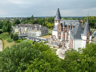 Schlosshotel Klink Luftaufnahme