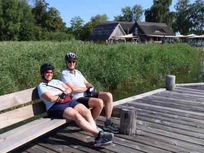 Radler im Naturhafen Krummin auf Usedom