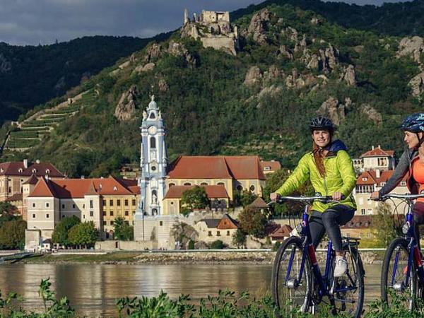 Cyclists on the Danube Cycle Path near Drnstein