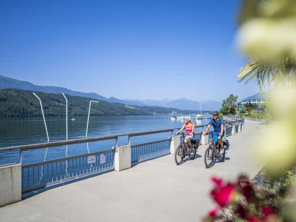 Radfahrer bei Millstatt