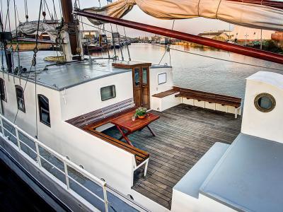 Elizabeth Sonnendeck