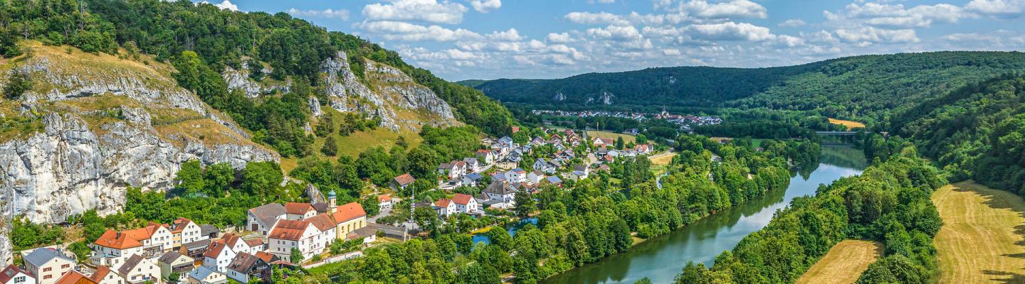 Ausblick auf Essing und die Burg Randeck | © multimaps360/Rochau