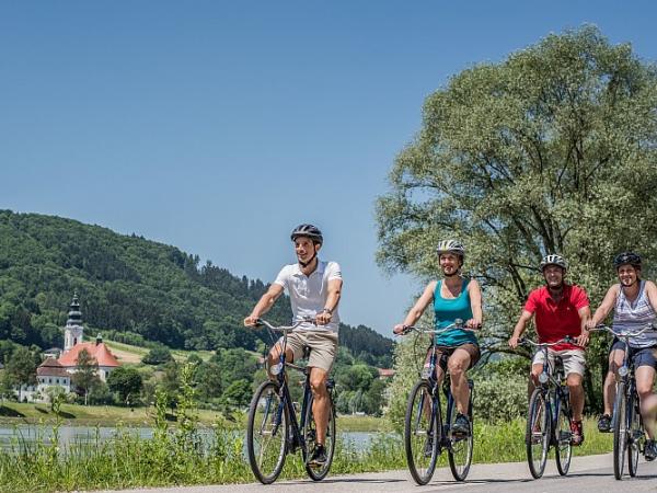 danube cycle path - upper austria