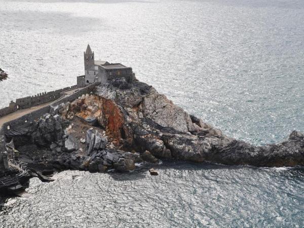 Kirche in Porto San Pietro