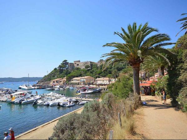 harbour Port Cros with small boats