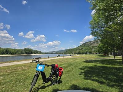 Fahrrad am Donauufer