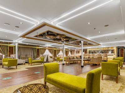 Nebu Barbereich und Lounge