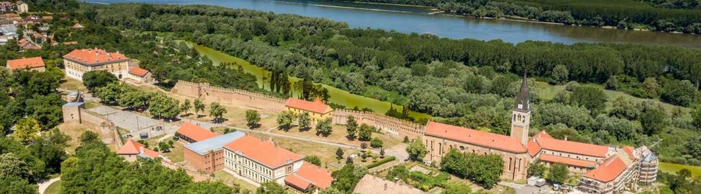 Ilok - Heimat des Traminer Weines | © Adobe Stockphoto 224273332-tamas
