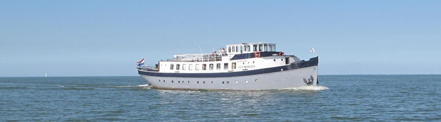 Floor van Aemstel auf See