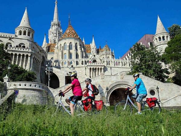 Radfahrer in Budapest / Fischerbastei