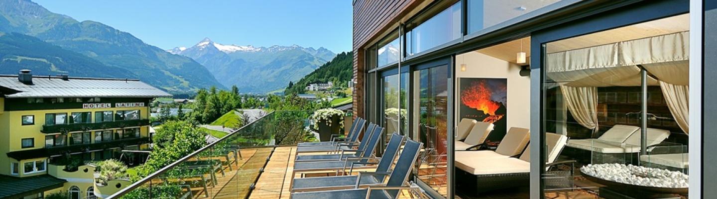 Hotel Schtthof Vulcano Spa Terrasse