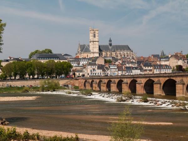 Kathedrale von Nevers