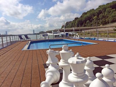 MS Carissima Sonnendeck mit Pool - sundeck