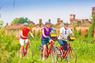 Radfahrer in Santhia - Piemont Sternfahrt