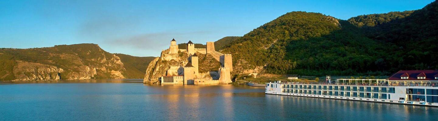 Festung Golubac im Eisernen Tor | © Martin Mecnarowski/Shutterstock