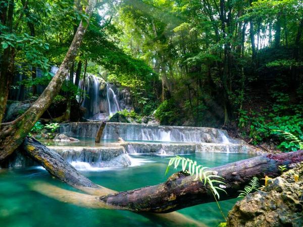 Wasserfall Mata Ai Jitu in Moyo Island