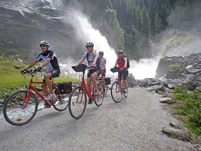 Radeln am Wasserfall