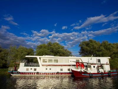 Hotelschiff im Donaudelta