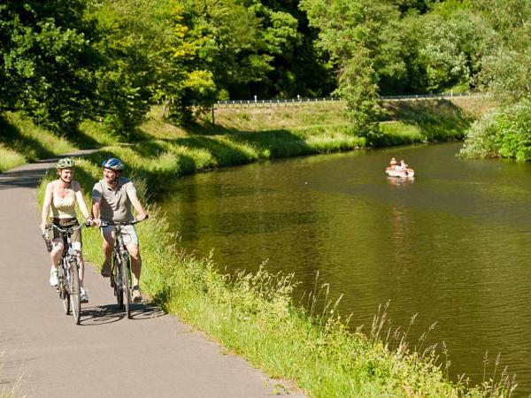 Radfahrer auf dem Lahnradweg