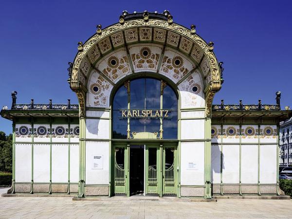 Wien - Otto Wagner Pavillon am Karlsplatz