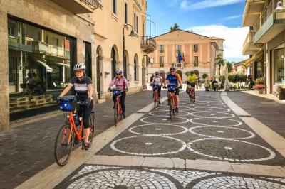 Cyclists in Vicenca