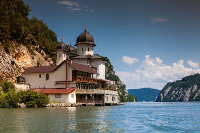 Donau - Kloster Mraconia