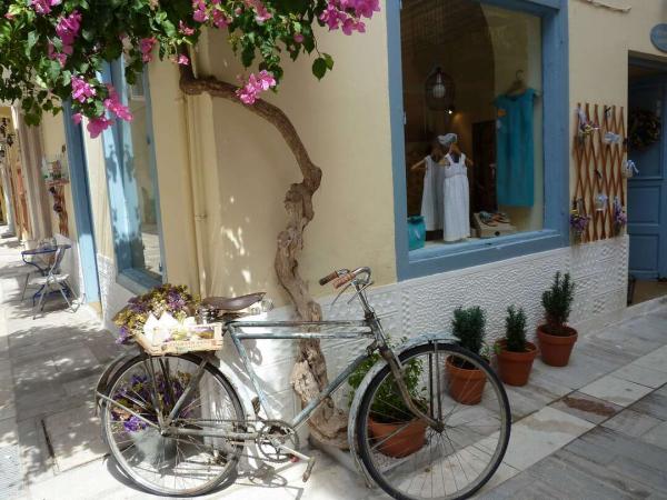 Peloponnes - Fahrrad mit Blumen