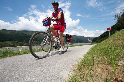 cyclists at the Danube cycle path