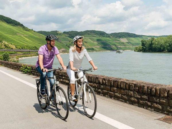 Rheinradweg bei Boppard