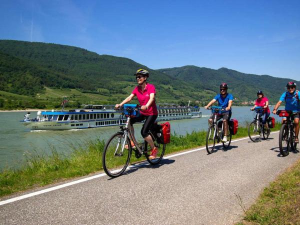 Cyclists with Swiss Crown