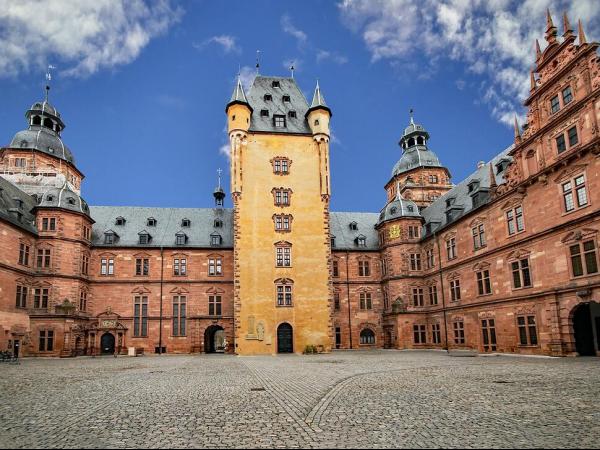 Johannisburg bei Aschaffenburg Innenhof