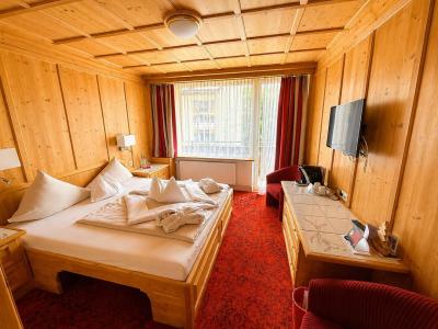 Hotel Latini - Doppelzimmer der Kategorie Komfort (Alpenrose) Zell am See