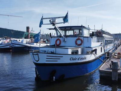 Clair d�Etoile am Dock